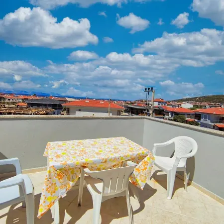 Enjoy Hostel Çeşme