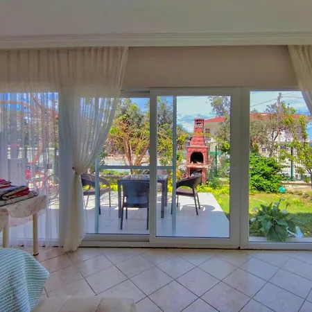 Hostel Enjoy Çeşme