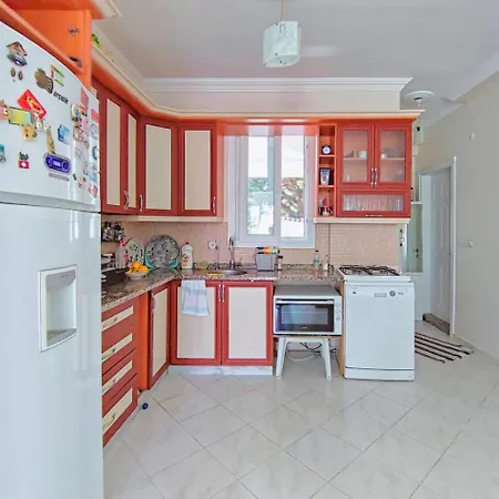 Enjoy Hostel Çeşme